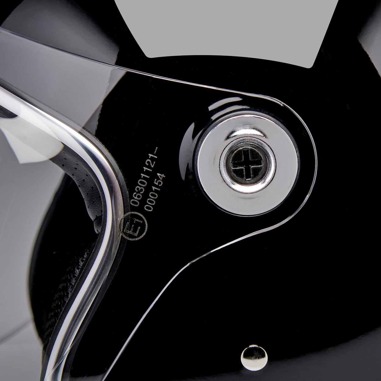 Tahoe Hardware Kit - Black Screw / Chrome Baseplate