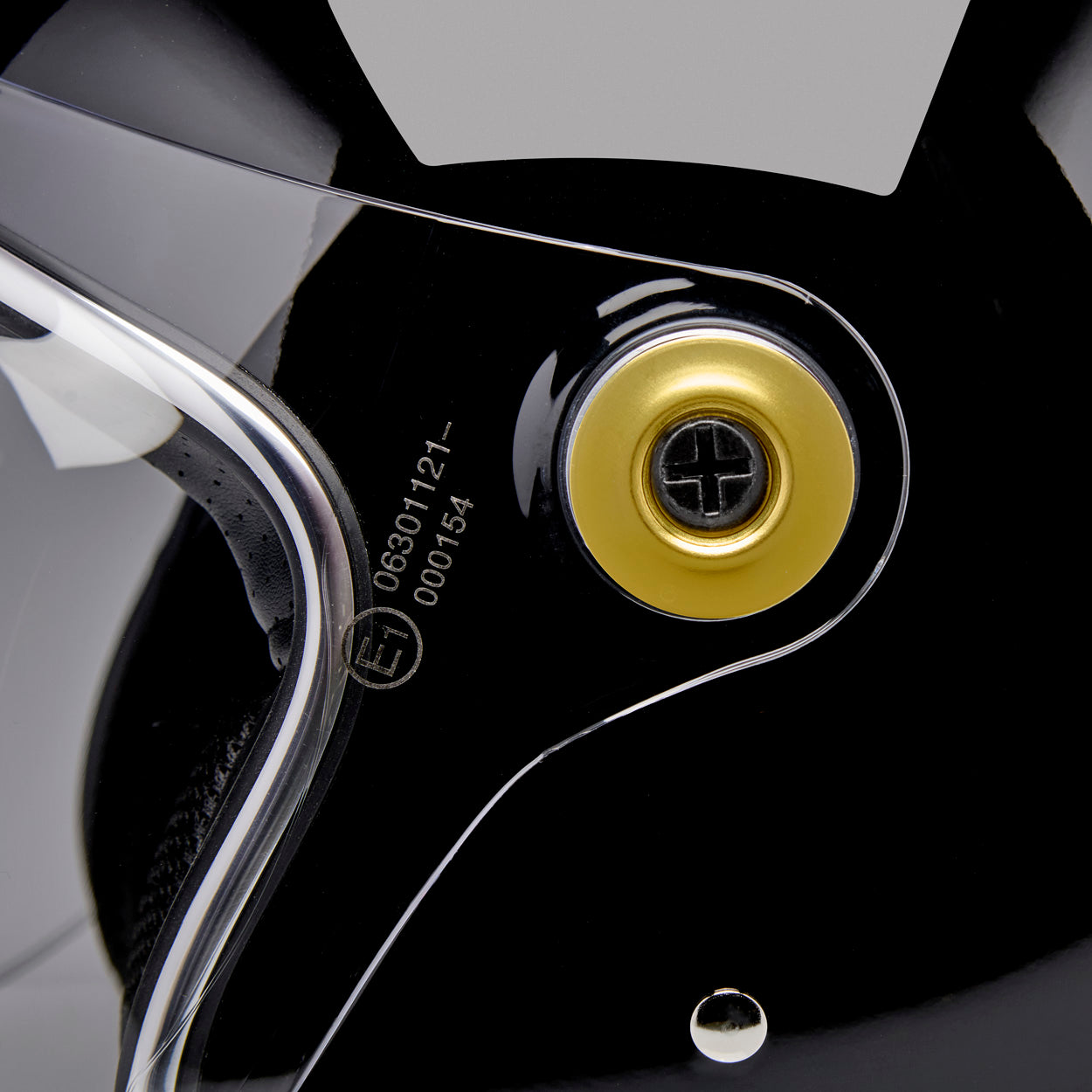 Tahoe Hardware Kit - Black Screw / Gold Baseplate