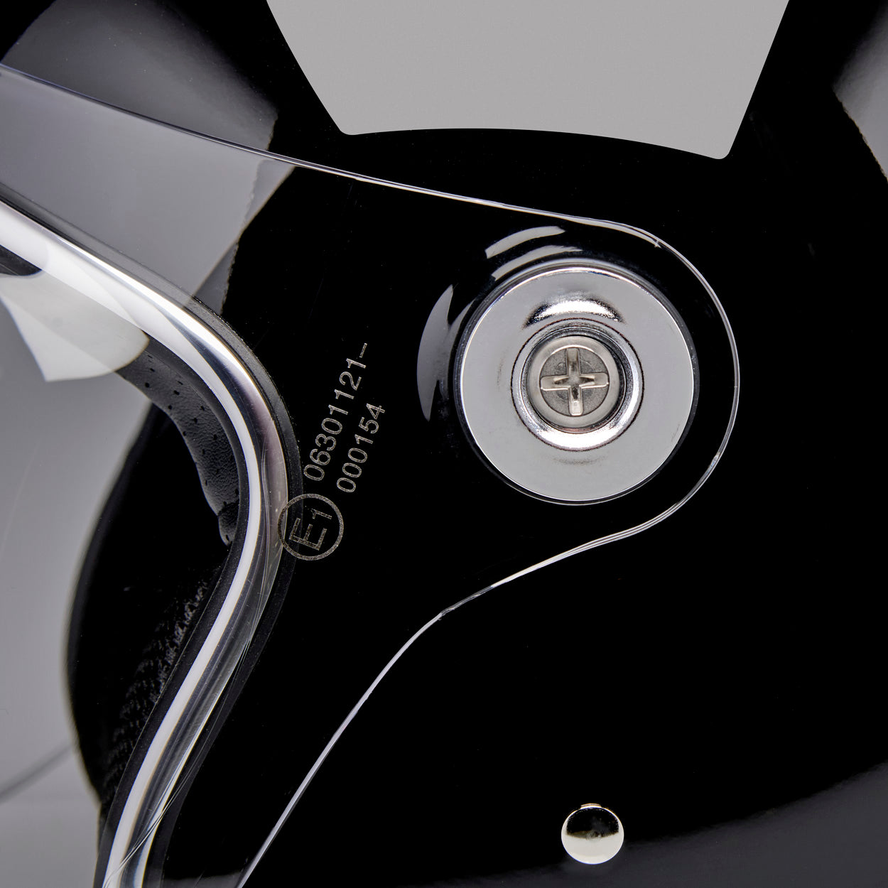 Tahoe Hardware Kit - SS Screw / Chrome Baseplate