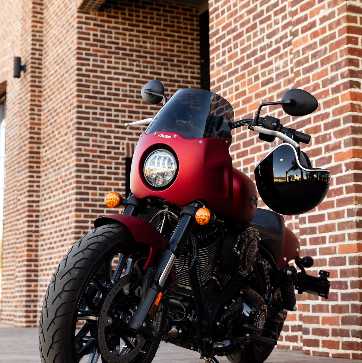 Bonanza Helmet - Gloss Black