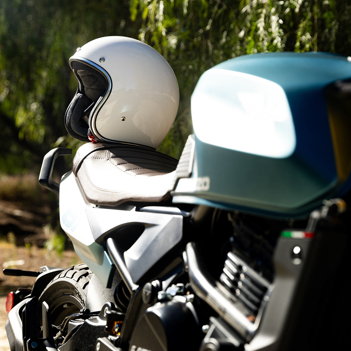 Bonanza Helmet - Gloss White