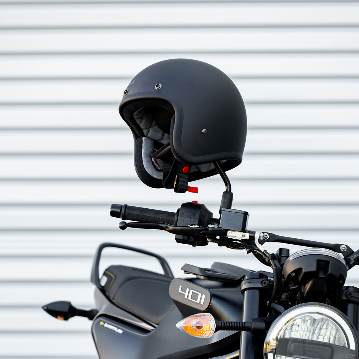 Bonanza Helmet - Flat Black