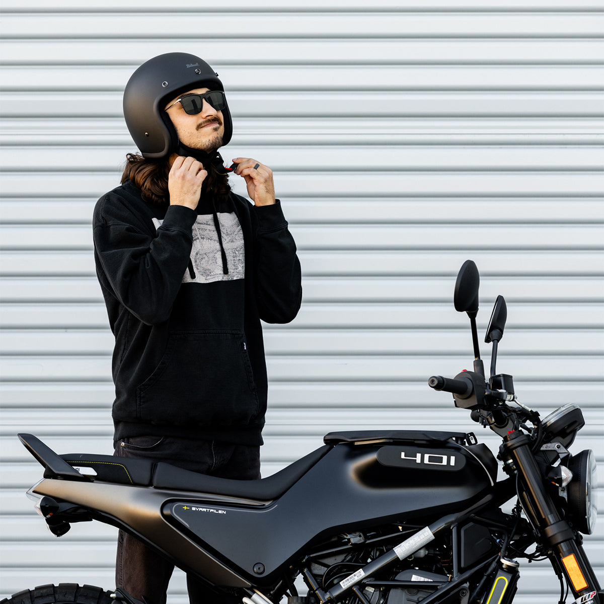 Bonanza Helmet - Flat Black