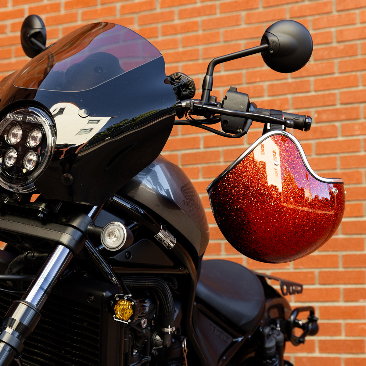 CLOSEOUT Bonanza Helmet - Megaflake Rootbeer