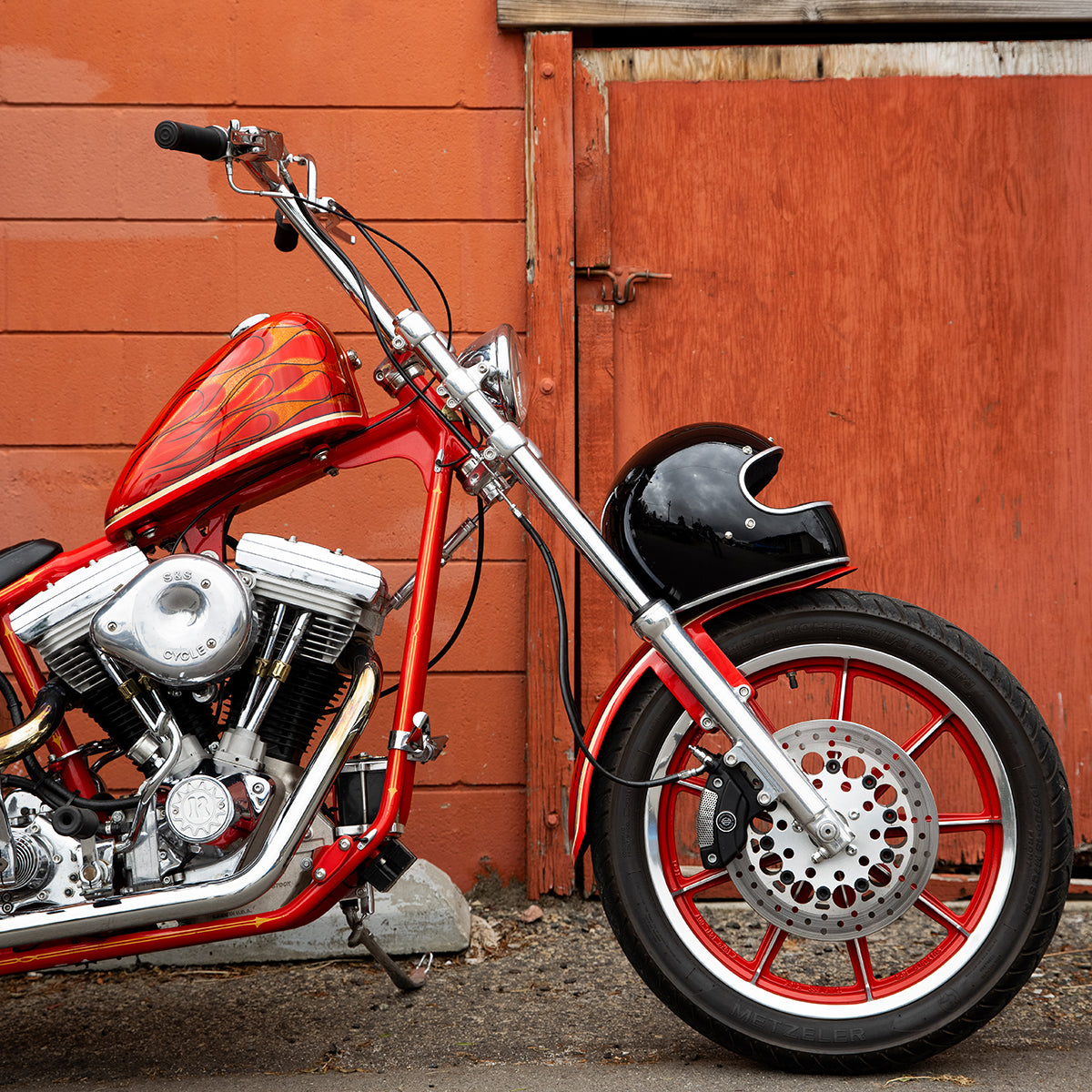 Gringo Helmet - Gloss Black