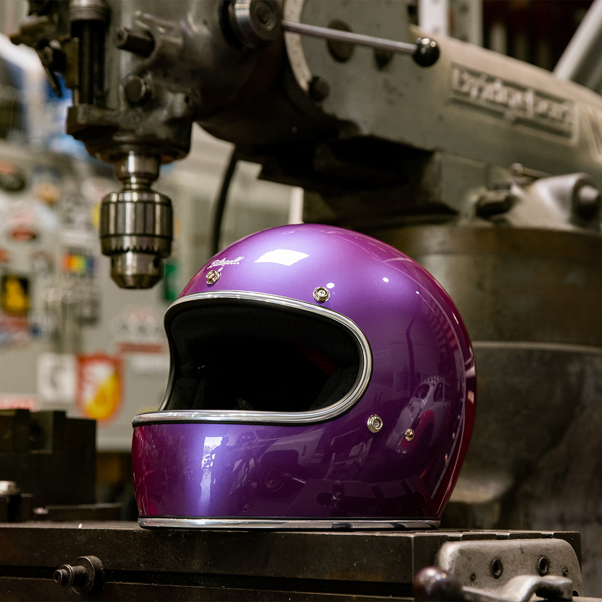 Gringo ECE R22.06 Helmet - Metallic Grape