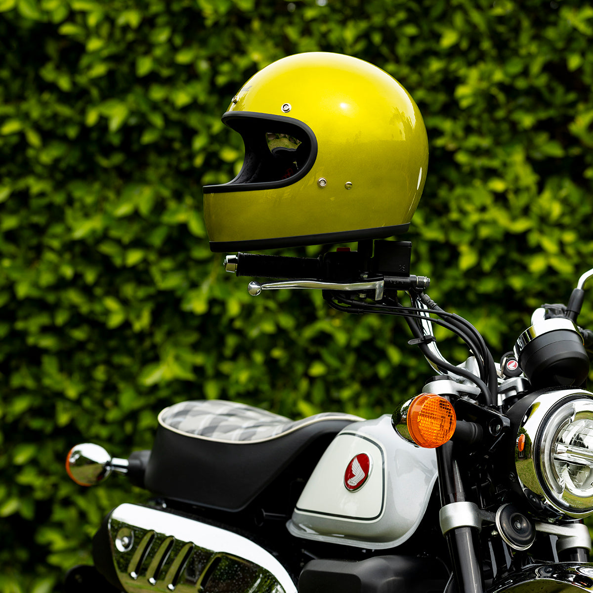 Gringo Helmet - Metallic Lime