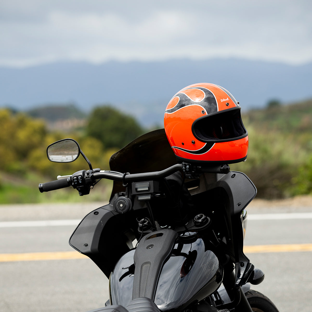 Gringo Helmet - Competition Orange Flames