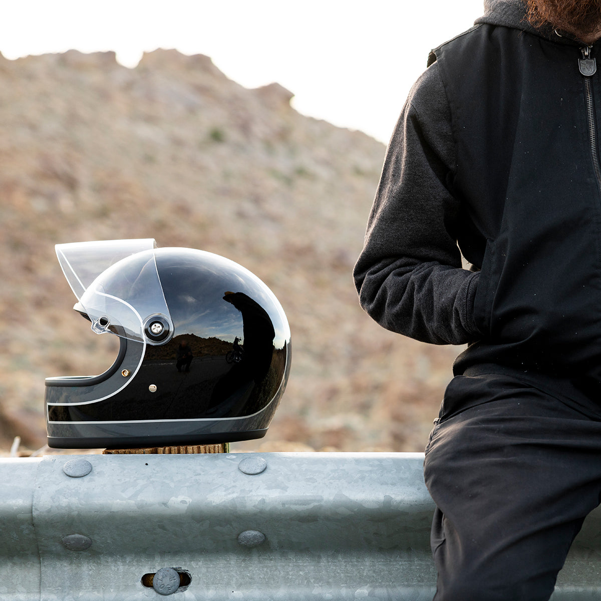 Gringo S Helmet - Gloss Storm Grey / Black Tracker