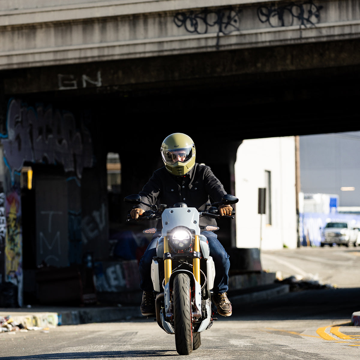 Lane Splitter Helmet - Gloss Olive Green