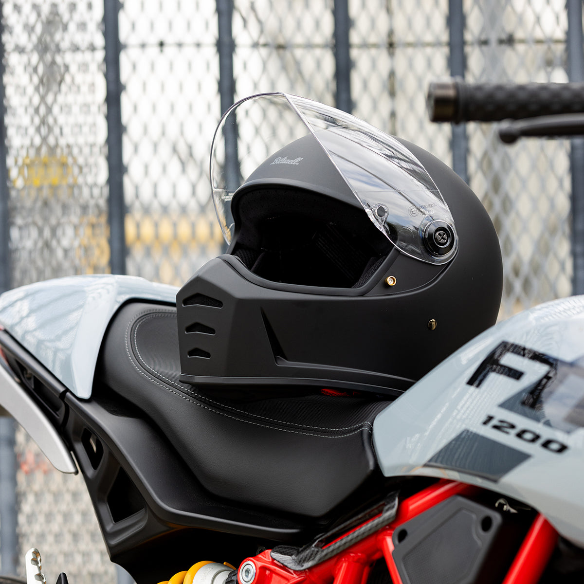 Lane Splitter Helmet - Flat Black