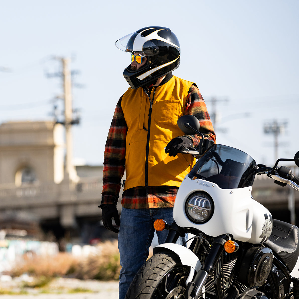 Lane Splitter Helmet - Gloss Black / Gloss White Flames