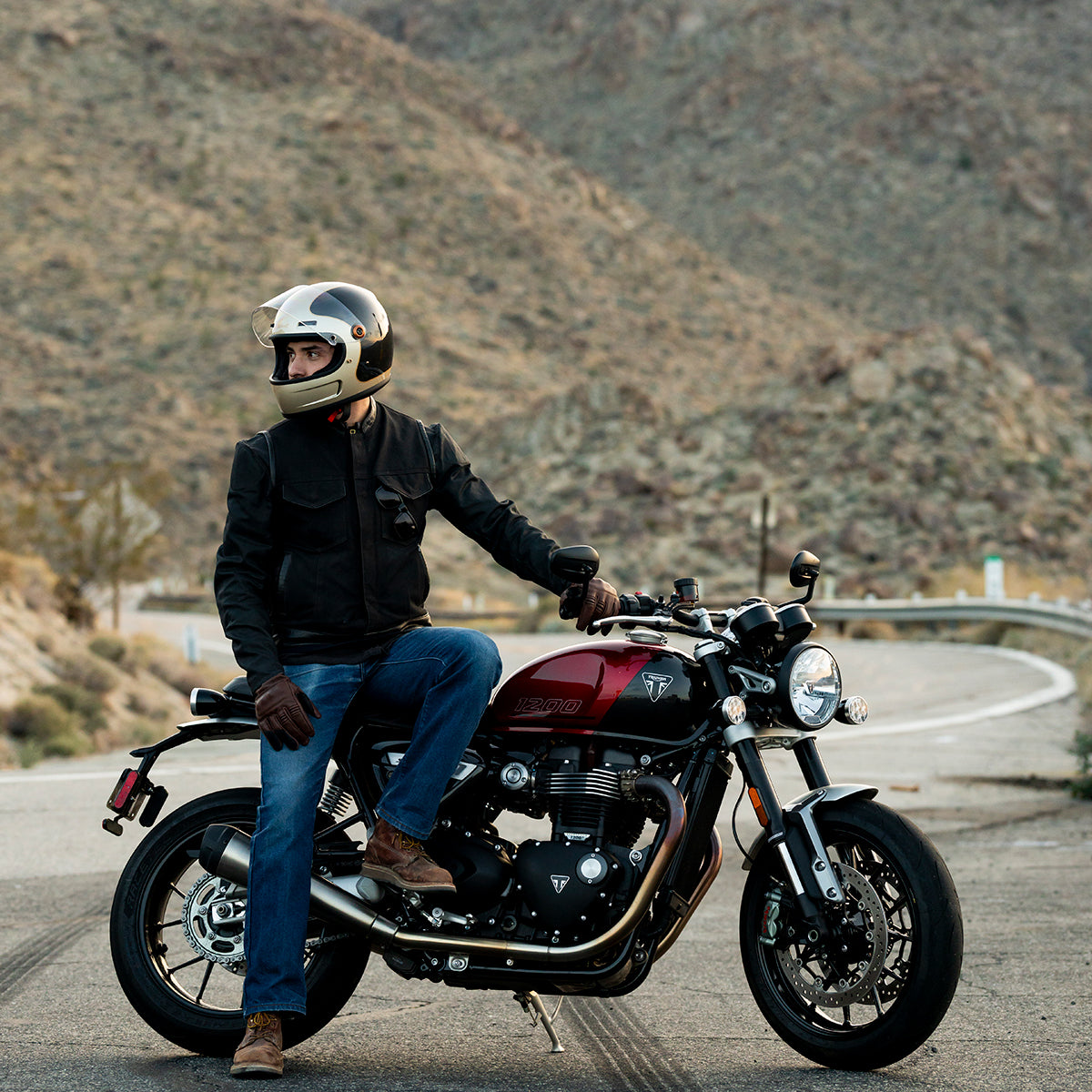 Gringo SV Helmet - Metallic Champagne / Charcoal Tracker