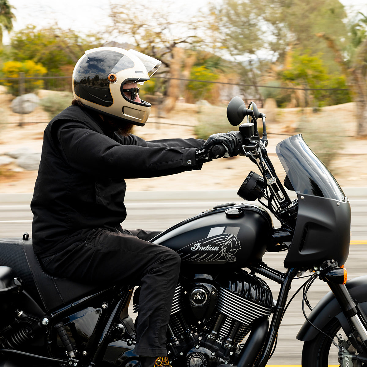 Gringo SV Helmet - Metallic Champagne / Charcoal Tracker