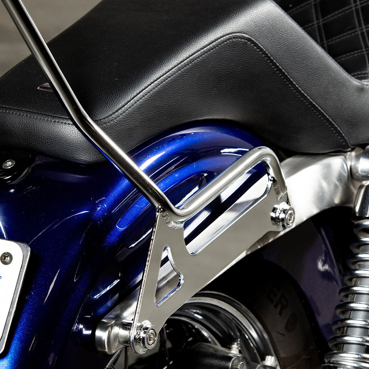 Sissy Bar Dyna 06-17 - Chrome