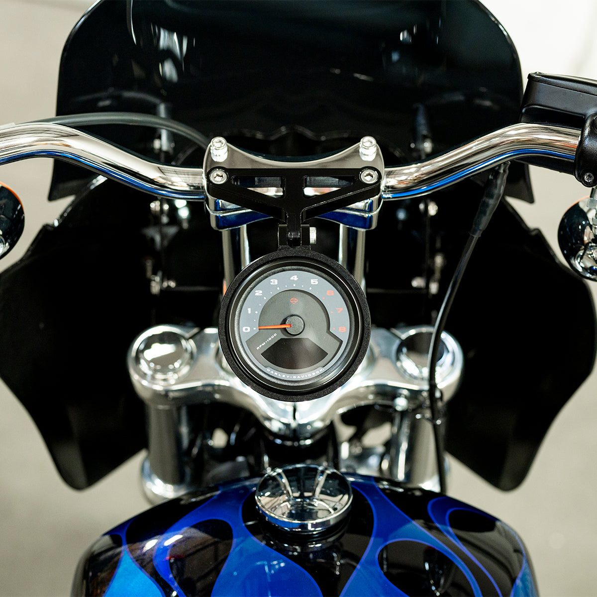Softail Gauge Mount