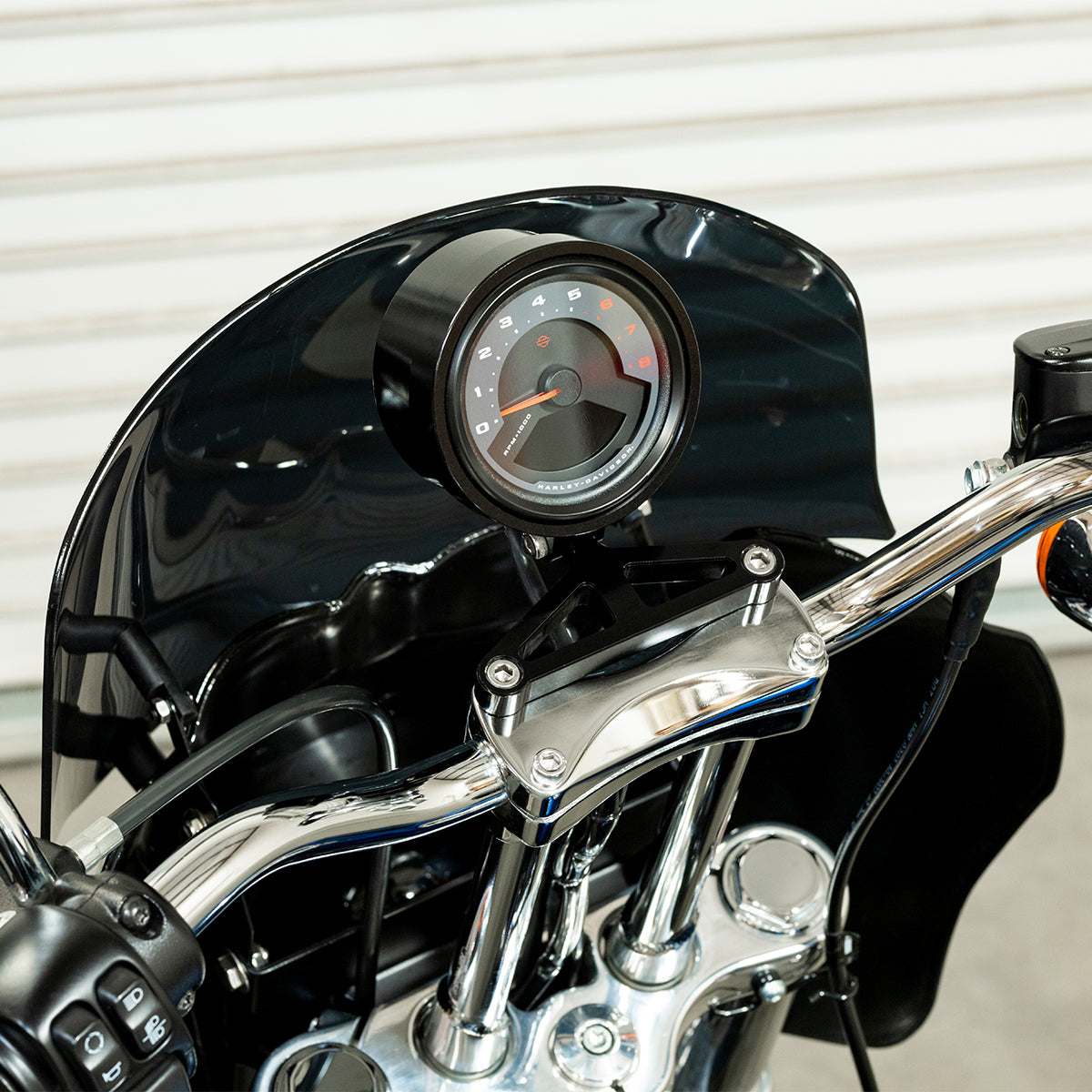 Softail Gauge Mount