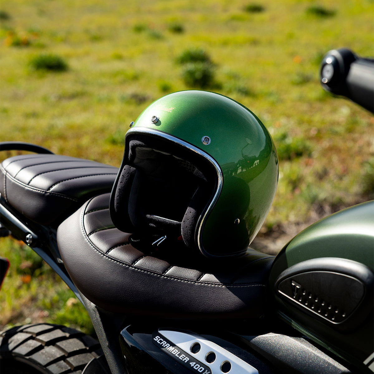 Bonanza Helmet - Metallic Irish Green