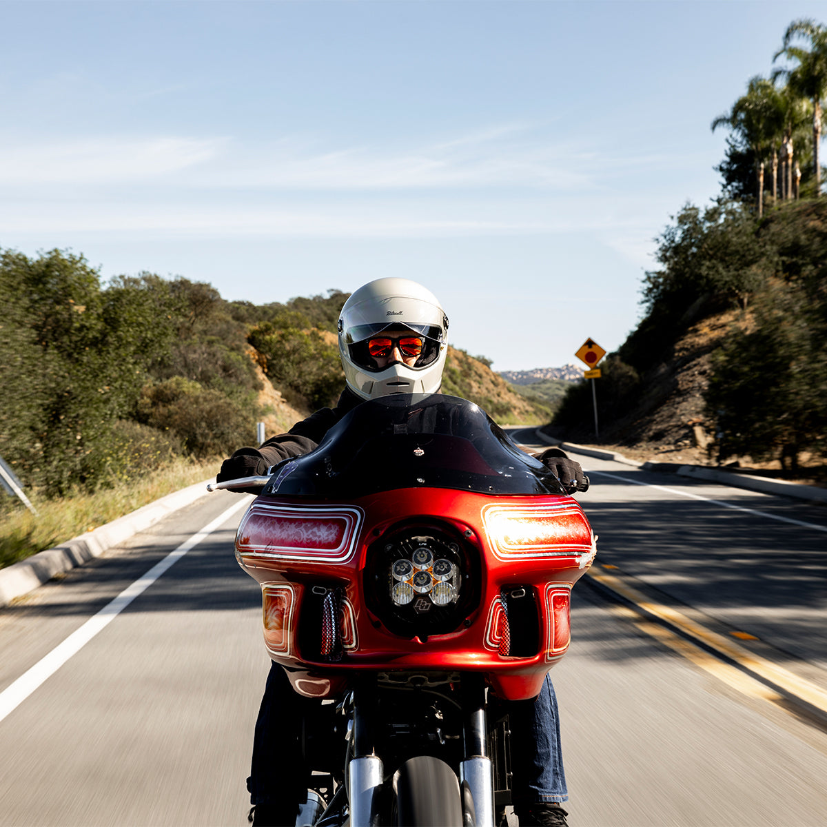 Lane Splitter Helmet - Gloss Chalk