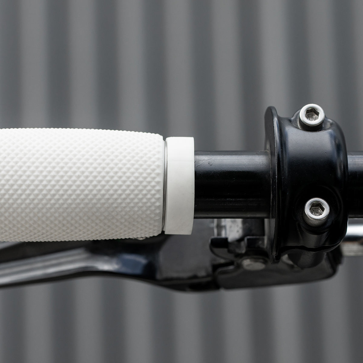 Recoil TPV Grips - White