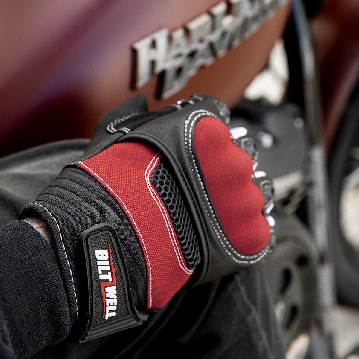 Bridgeport Gloves - Red