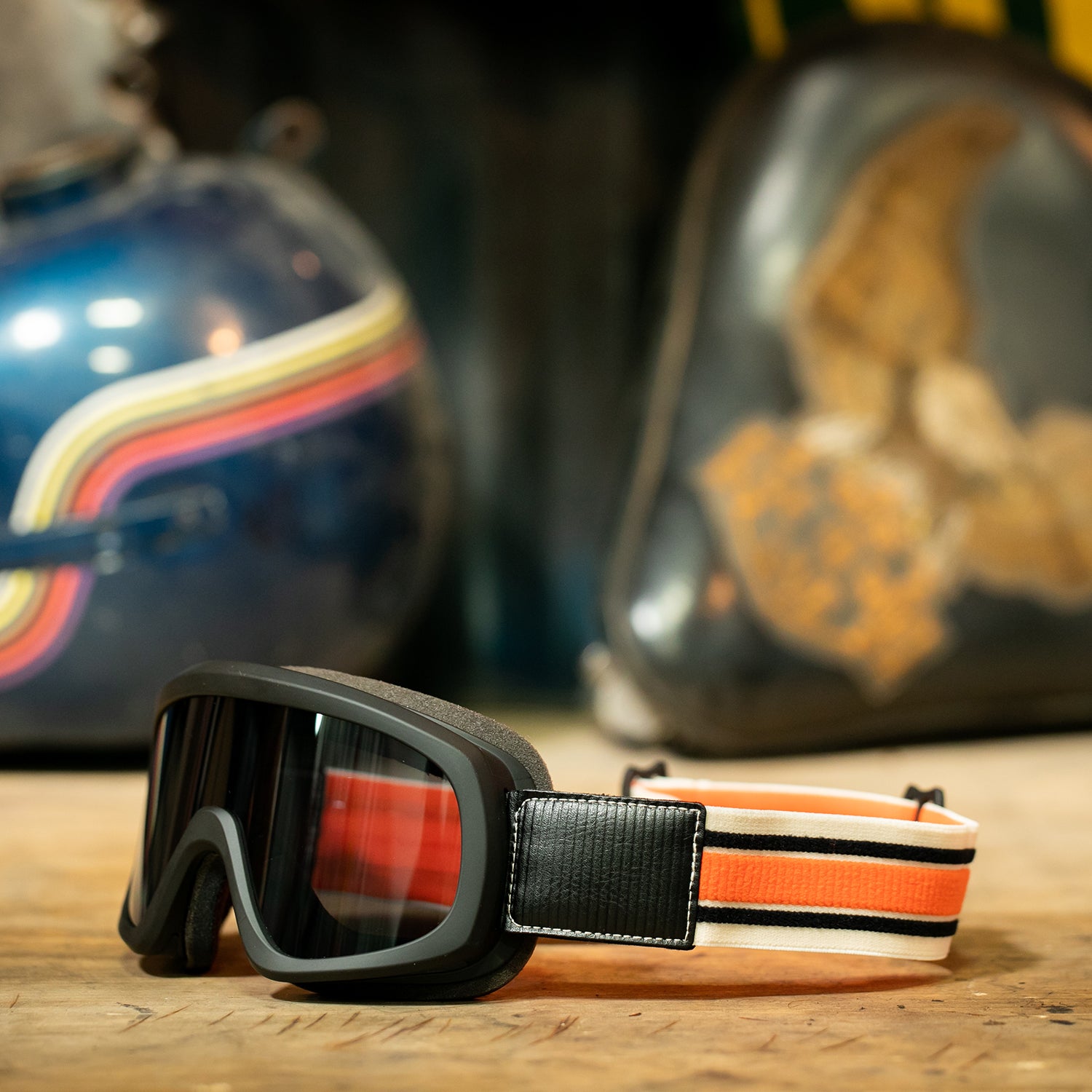 Overland 2.0 Goggle - Racer Black Cream Orange