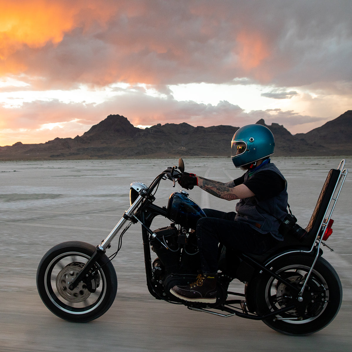 CLOSEOUT RE-Bar - Chrome