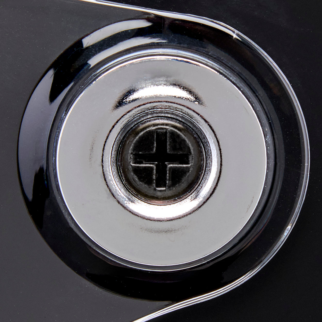 Tahoe Hardware Kit - Black Screw / Chrome Baseplate