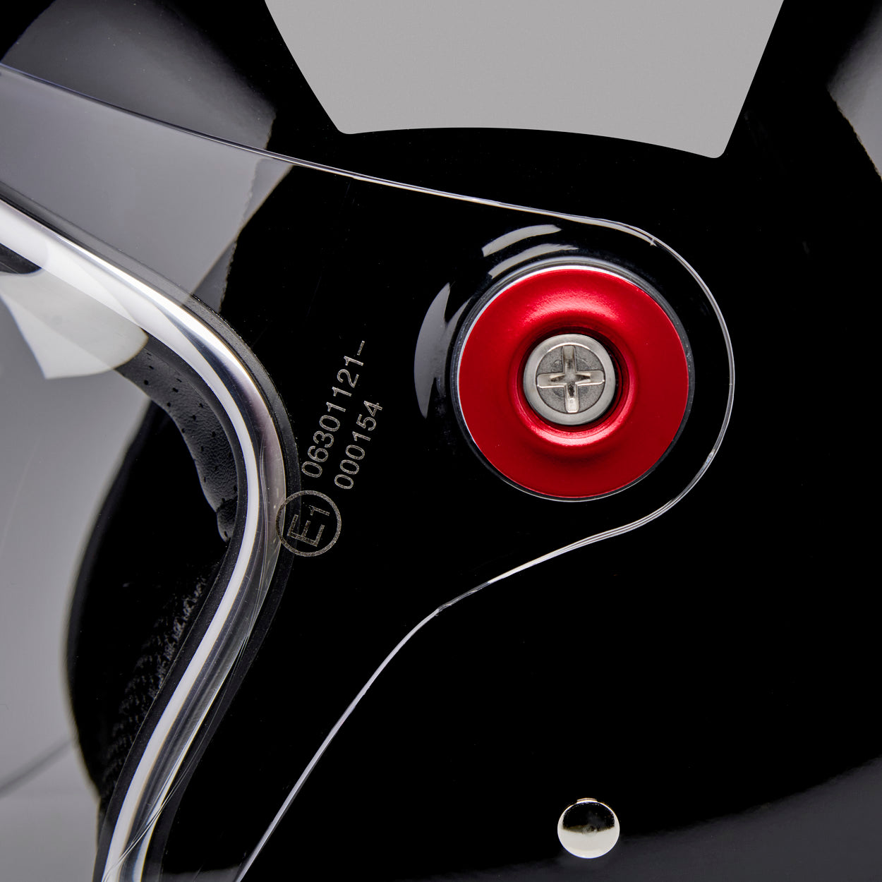 Tahoe Hardware Kit - SS Screw / Red Baseplate