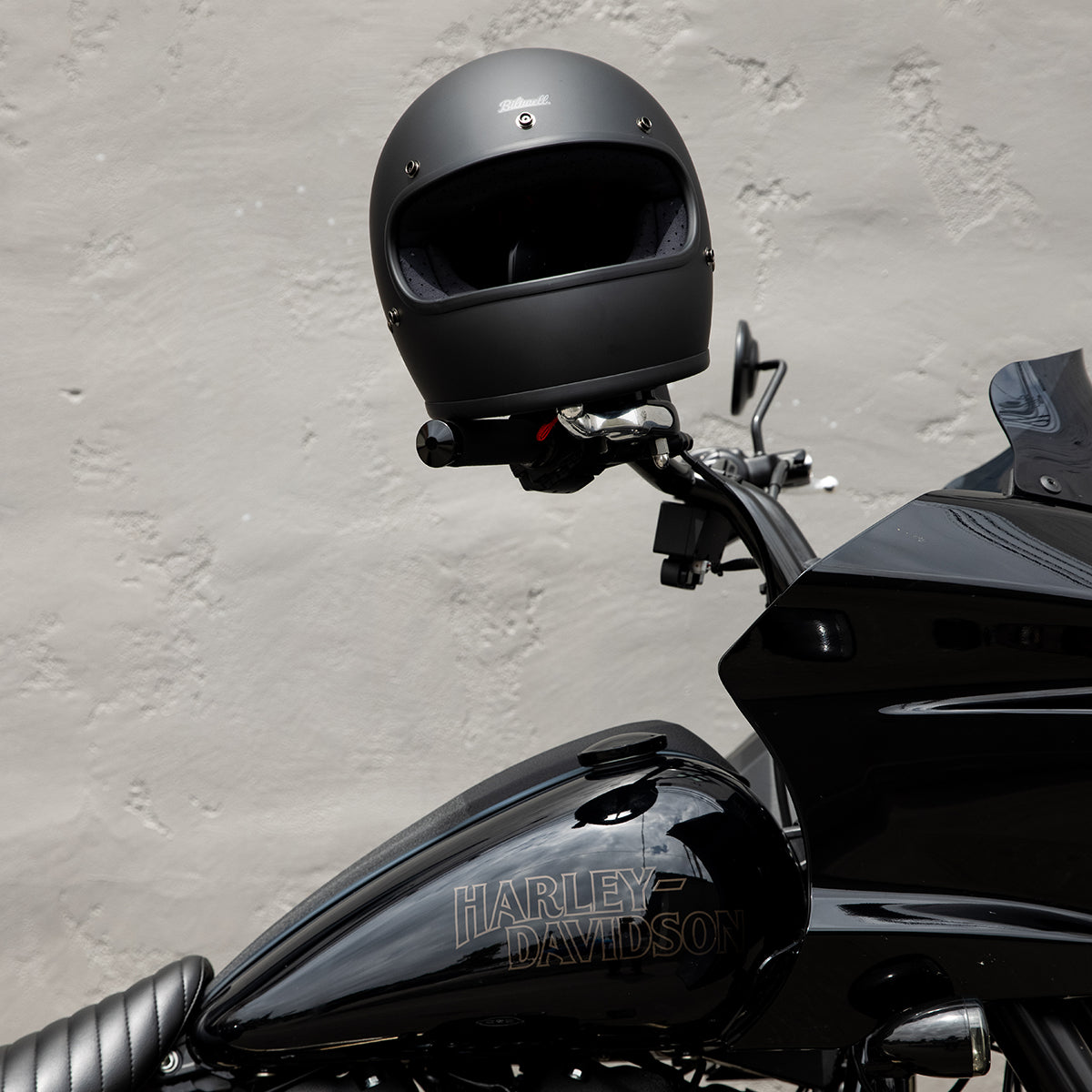 Gringo Helmet - Flat Black