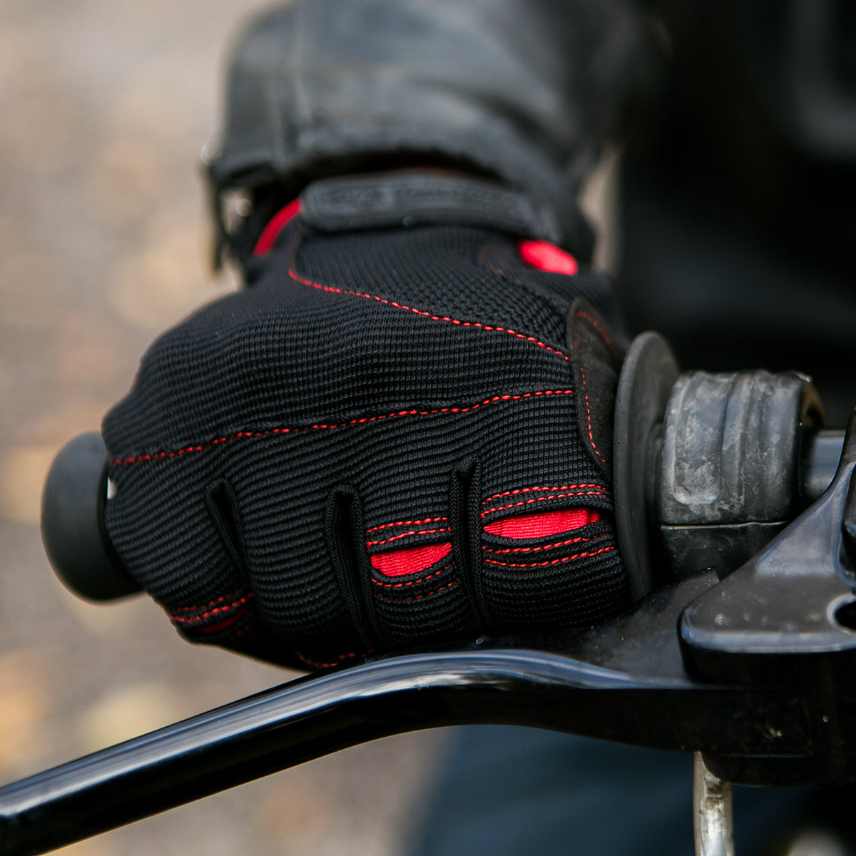 CLOSEOUT Moto Gloves - Black/Red