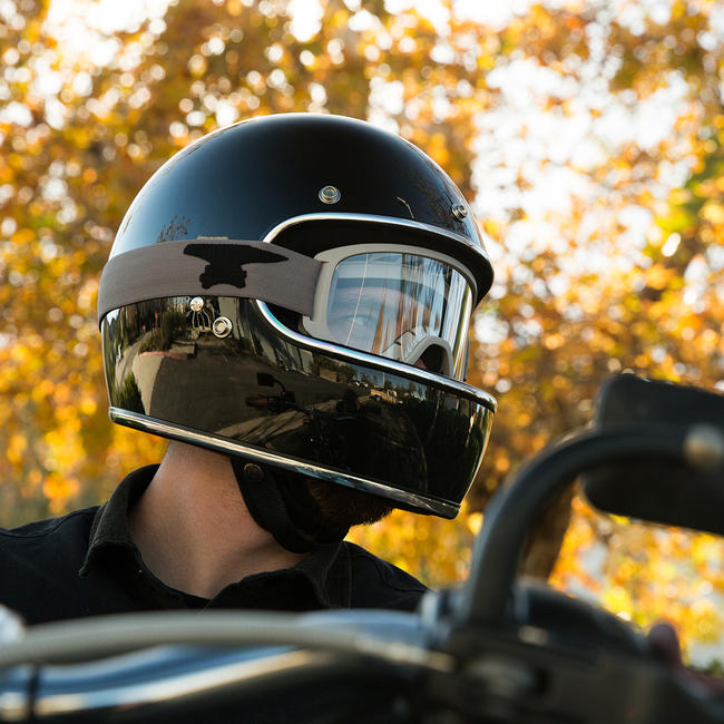 biltwell gringo goggles Biltwell Moto 2.0 Script Goggles Titanium with Anti-Fog Lens