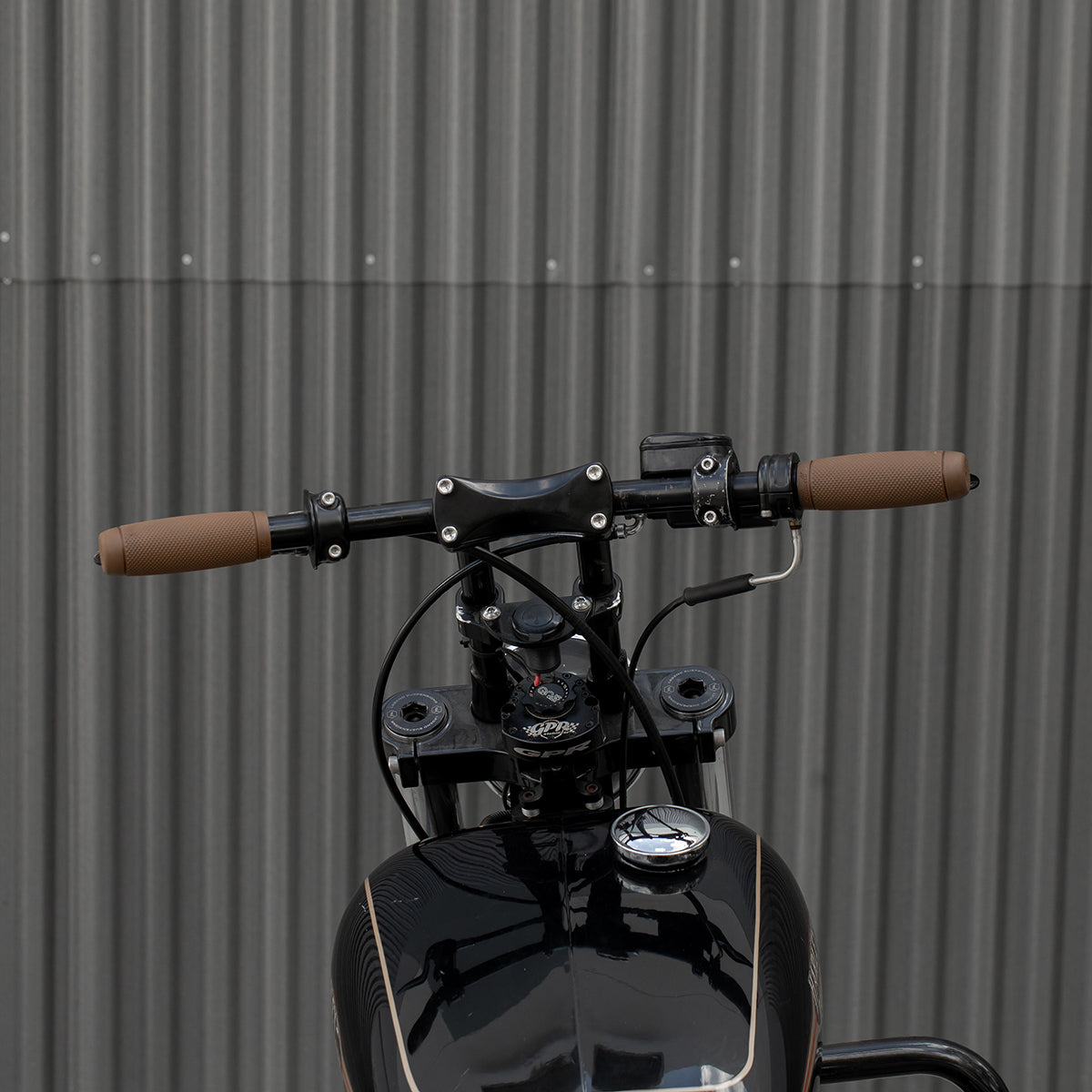 TAM ハイレベル Biltwell Recoil TPV Grips - Chocolate