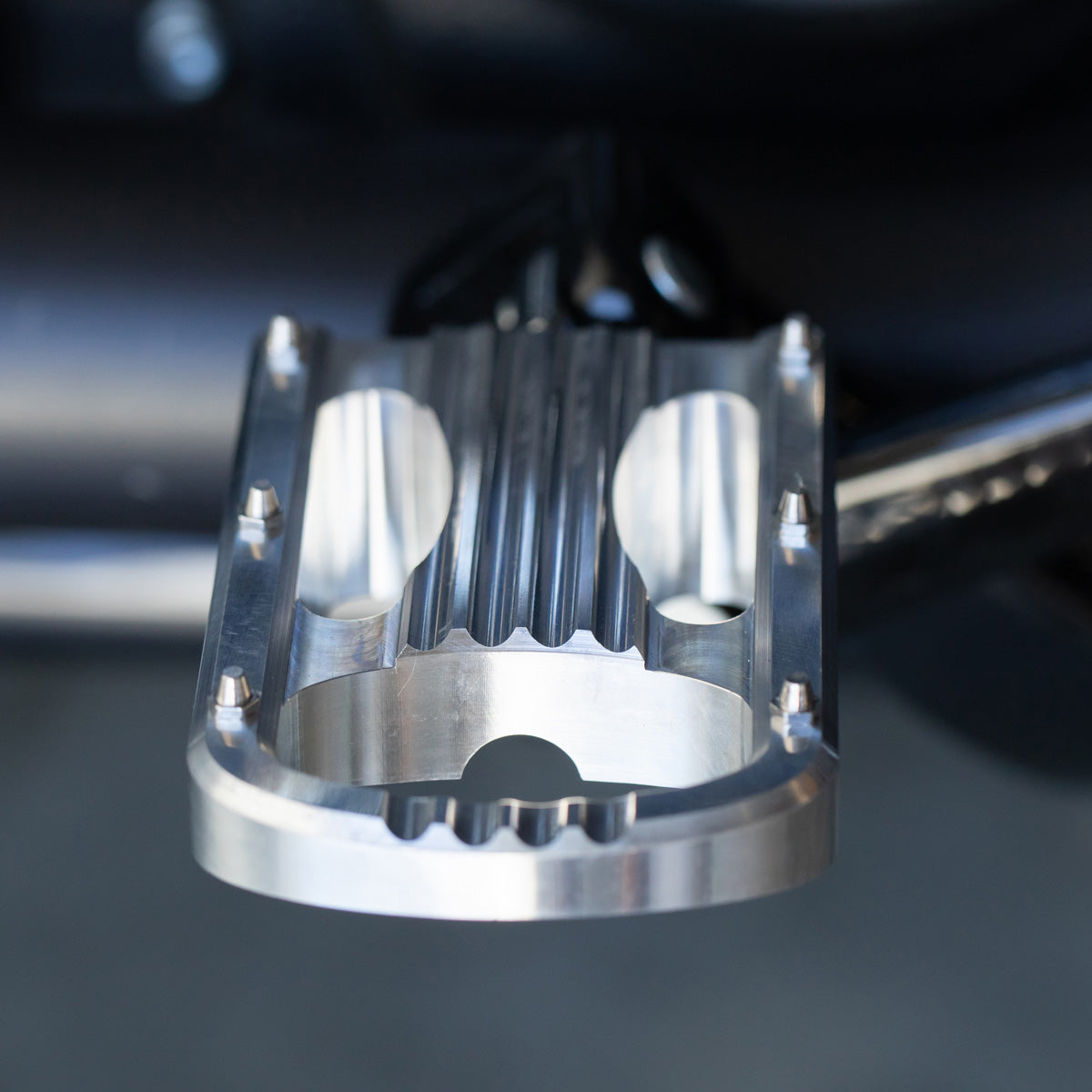 Punisher XL Foot Pegs HD Rider - Polished